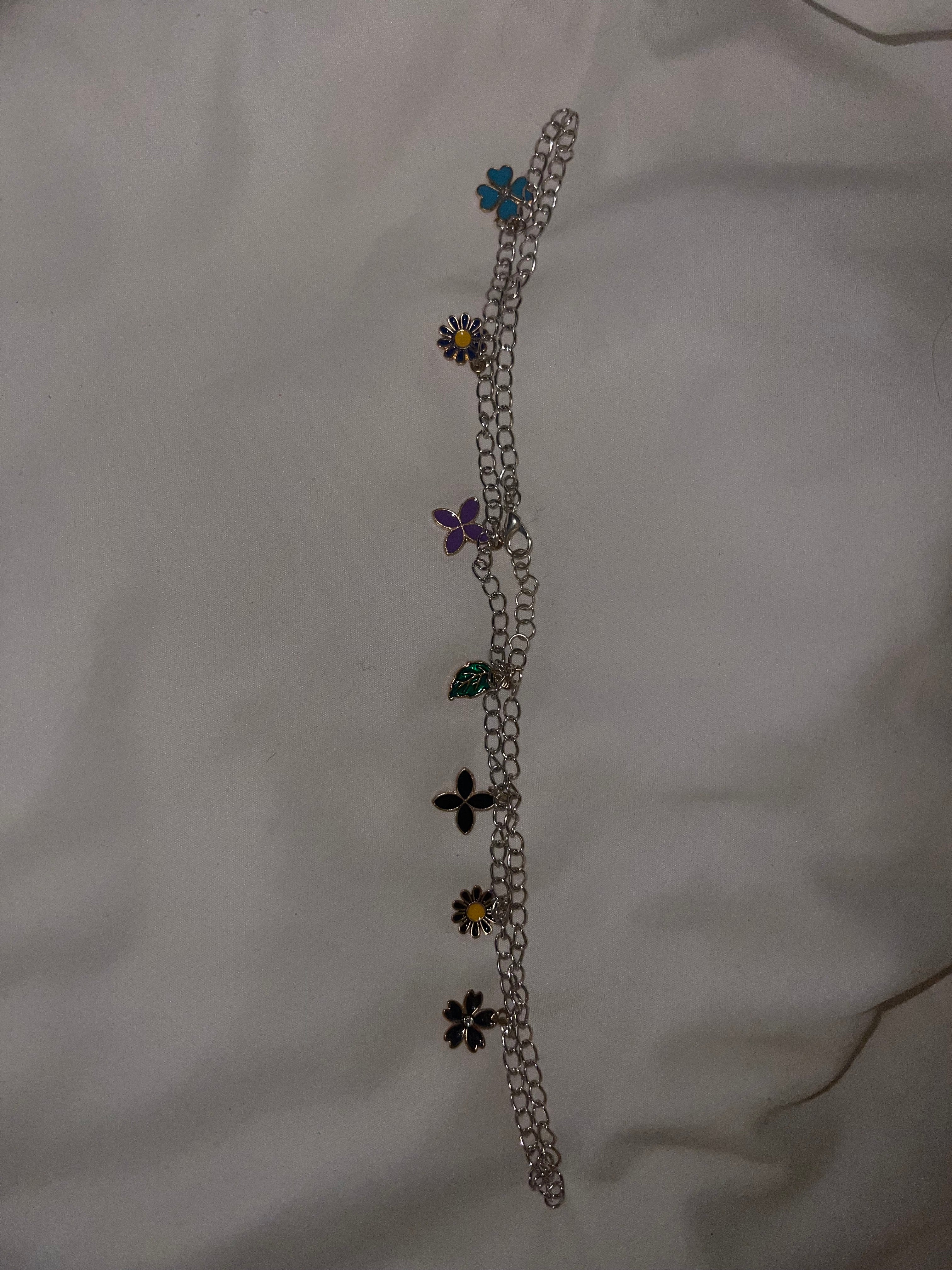 Flower necklace